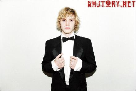 evan-peters-012 (594x396, 26 kБ...)