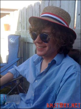 evan-peters-027 (500x667, 53 kБ...)