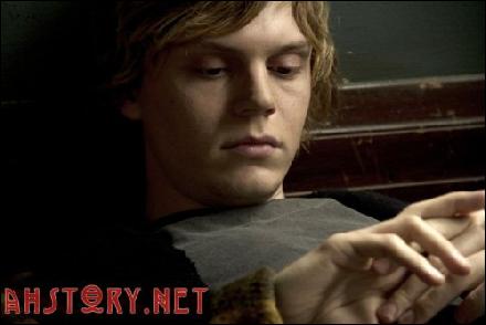evan-peters-038 (500x333, 23 kБ...)