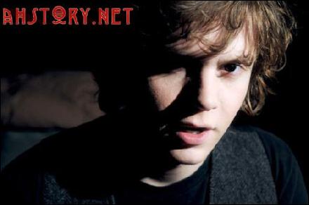 evan-peters-040 (496x329, 21 kБ...)