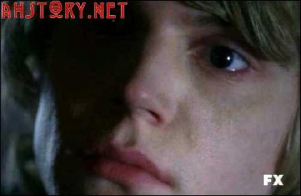 evan-peters-052 (500x324, 16 kБ...)