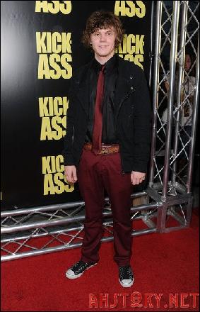 evan-peters-061 (382x594, 57 kБ...)